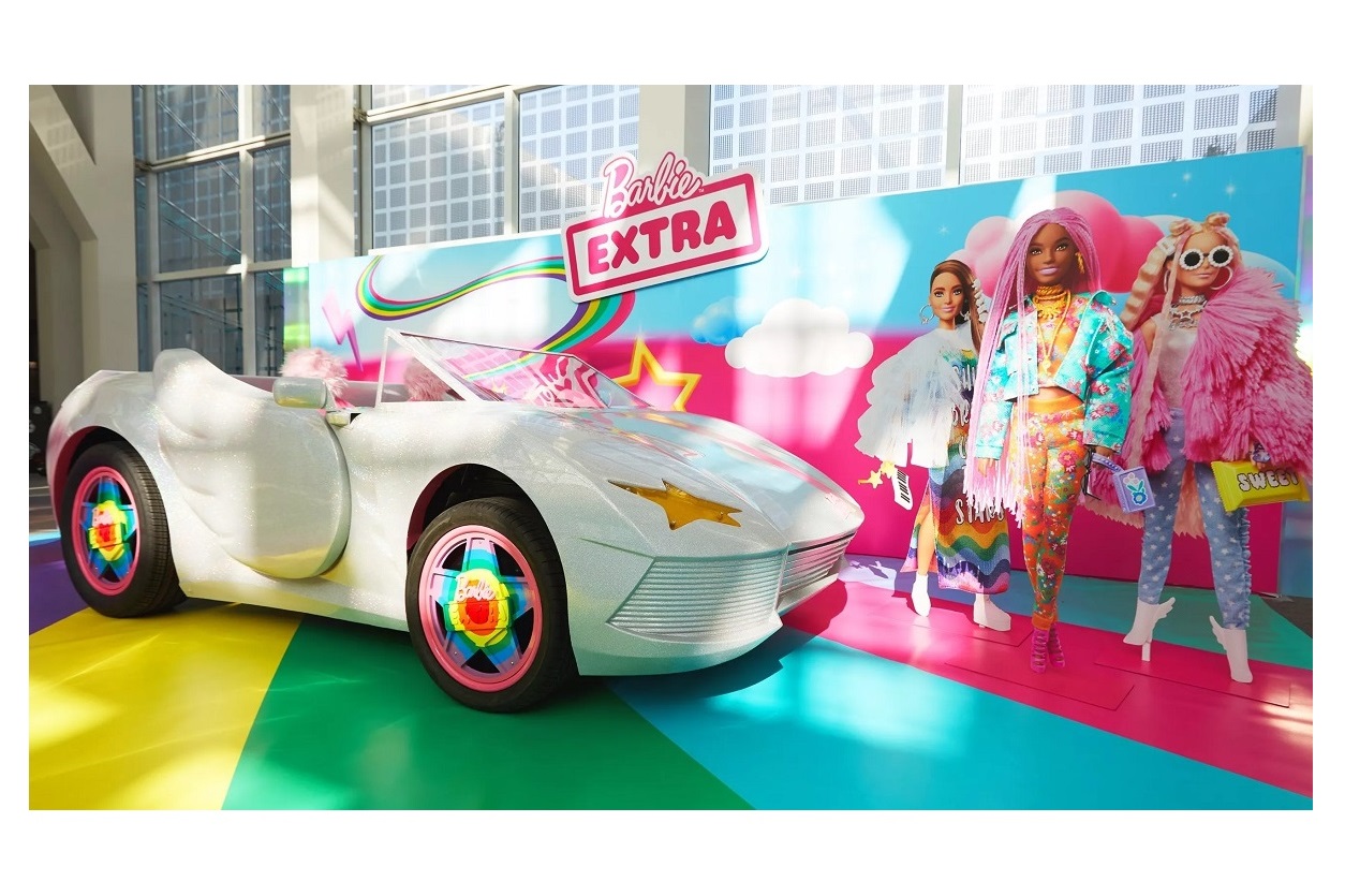 Mattel и Fiat представили машину Барби в натуральную величину 25 ноября ...